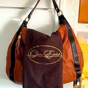 NWOT RETAIL DISPLAY ONNA EHRLICH LARGE TWO TONE RACHAEL HOBO RET $650